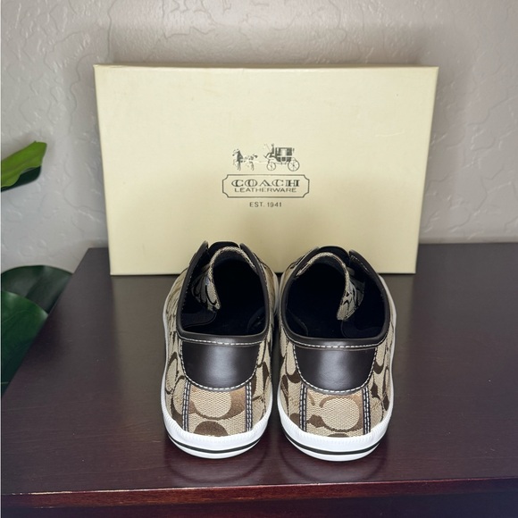 Coach‎ sneakers! - Picture 4 of 8